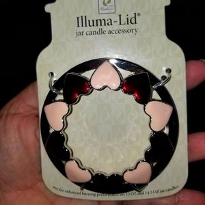 Yankee Candle 2012 LOVE BLOOMS~Hearts~ Valentine~Illuma Lid 22 oz ~14.5 oz ~RARE